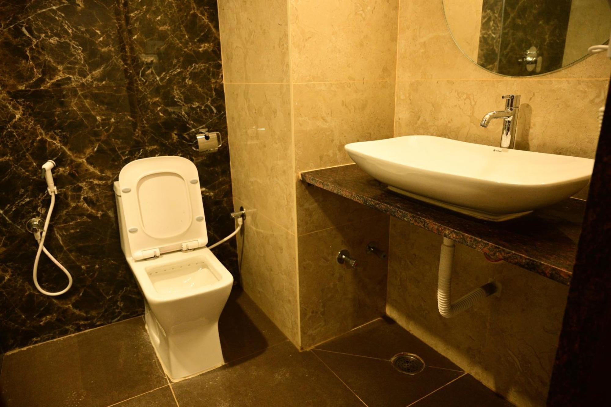 Hotel Dwaraka Kaglipur Buitenkant foto